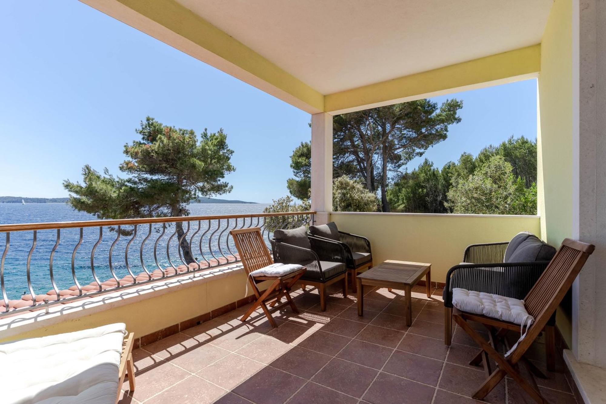 Villa Marin - 4 Apartments 萨瓦拉 外观 照片